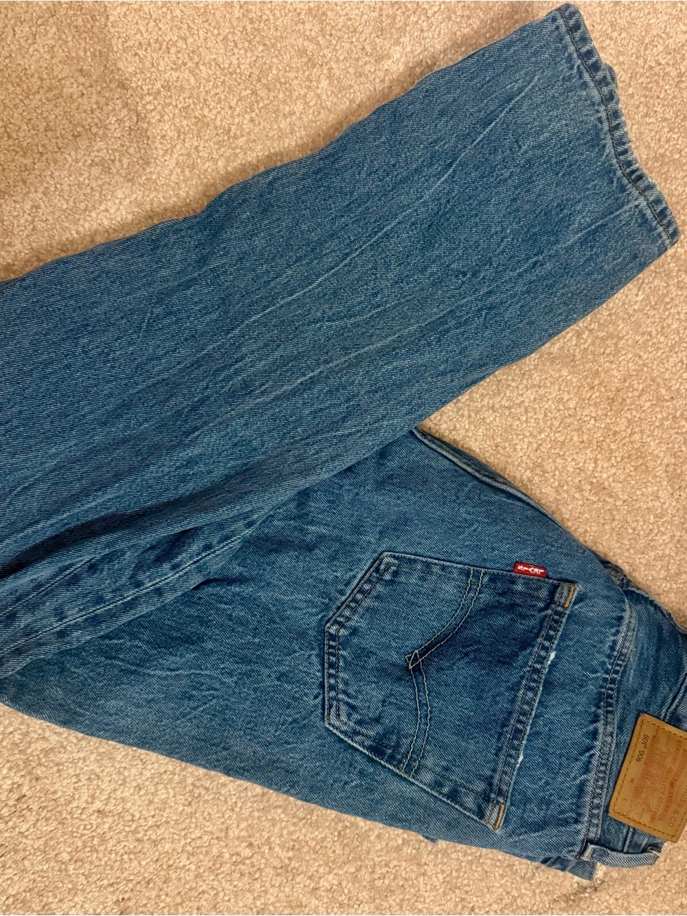 Levi's 501 90s Straight Leg Jeans in Medium Blue
